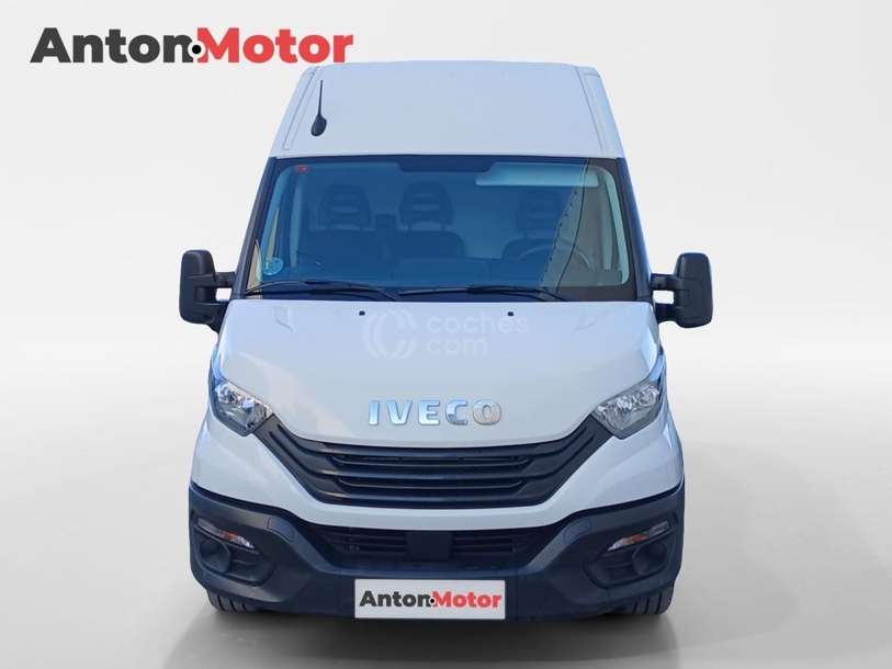 Foto del IVECO Daily Furgón 35C16 V 4100 H3 18.0 156