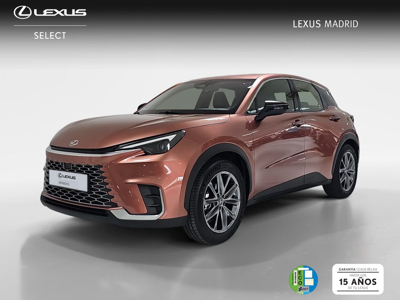 LEXUS LBX (1.5 136cv HEV Elegant+ Black) en Madrid