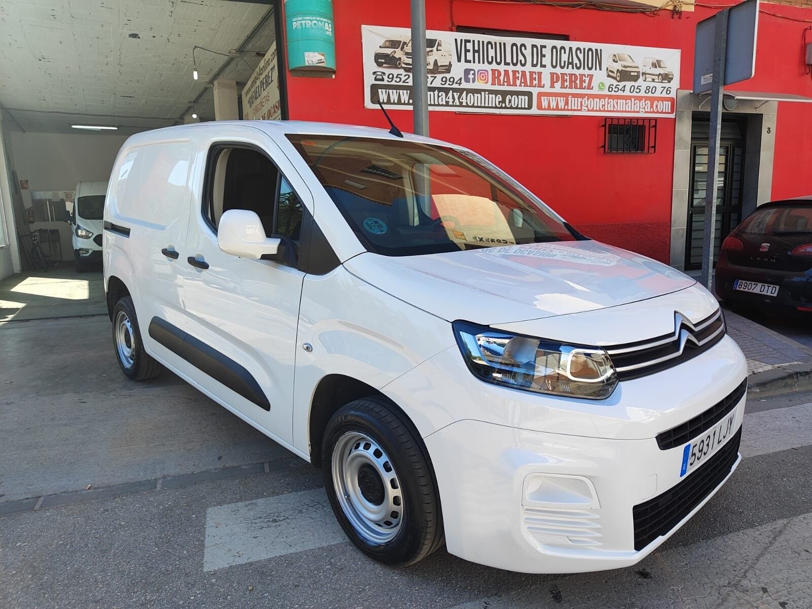CITROEN Berlingo (BlueHDi S&S Talla M 100 años 100) en Málaga