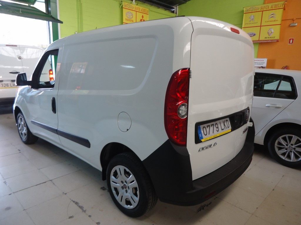 FIAT Dobló (Cargo 1.3Mjt Base Plus 59kW) en Sevilla