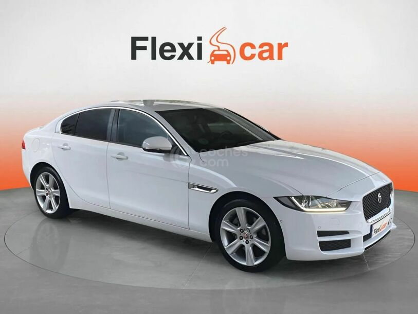 Foto del JAGUAR XE 2.0 Diesel Prestige 180