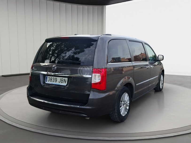 Foto del LANCIA Voyager 2.8CRD Silver 177 Aut.