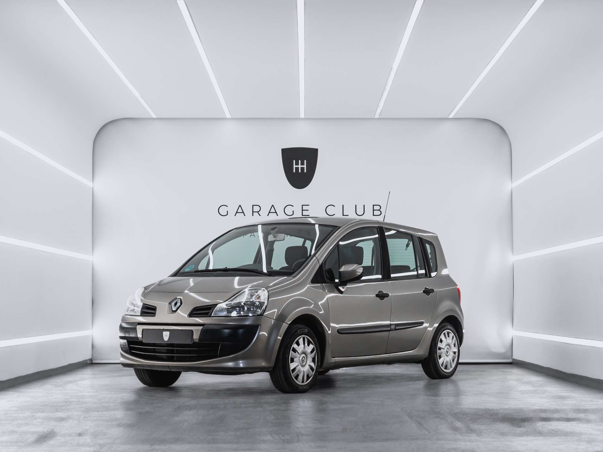 RENAULT Modus (Gran Modus 1.2 16V Authentique) en Barcelona