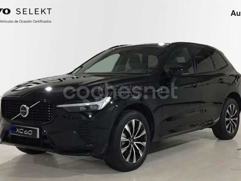 Foto del VOLVO XC60 B4 Plus Dark AWD Aut.
