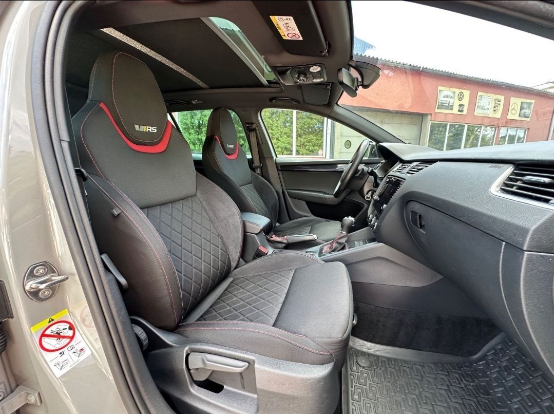 Foto del SKODA Octavia Combi 2.0 TSI DSG RS 180kW