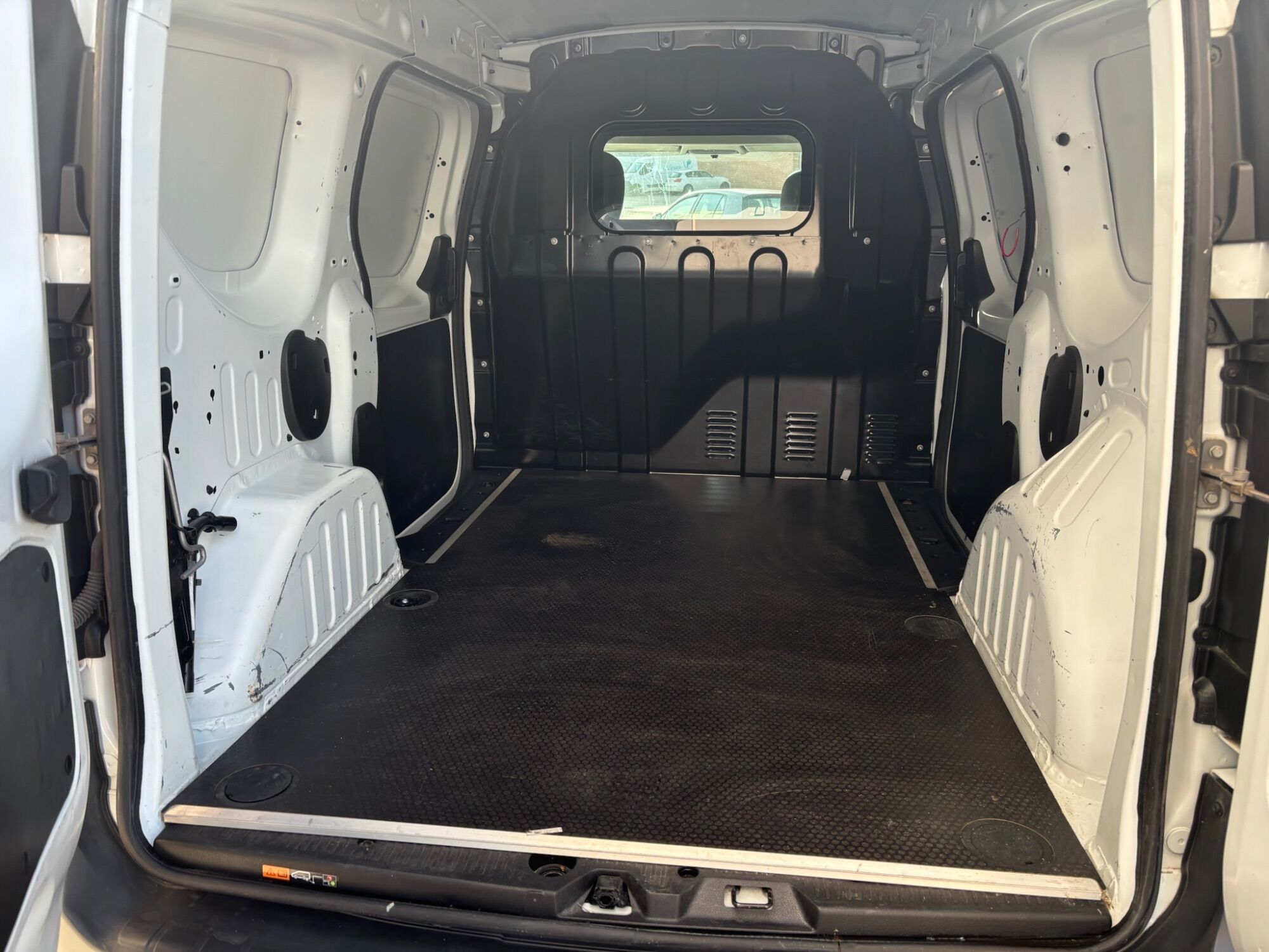 Foto del DACIA Dokker Comercial Van 1.5Blue dCi Essential 70kW