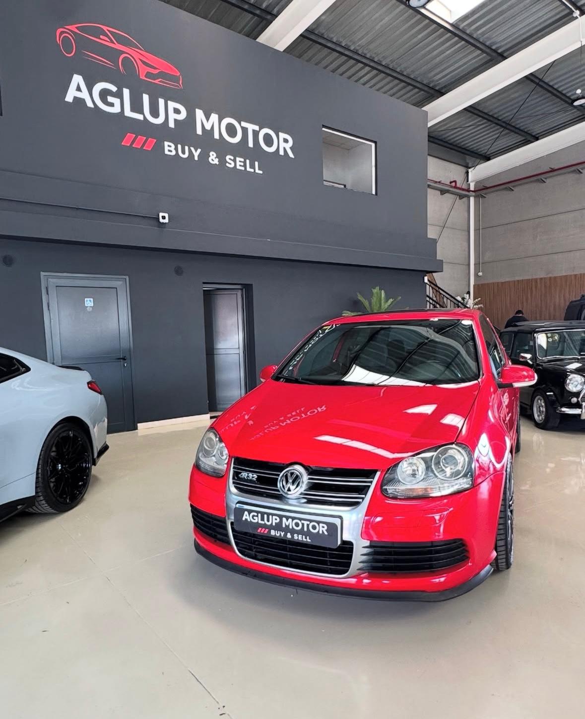 VOLKSWAGEN Golf (3.2 V6 R32 4Motion DSG) en Tenerife