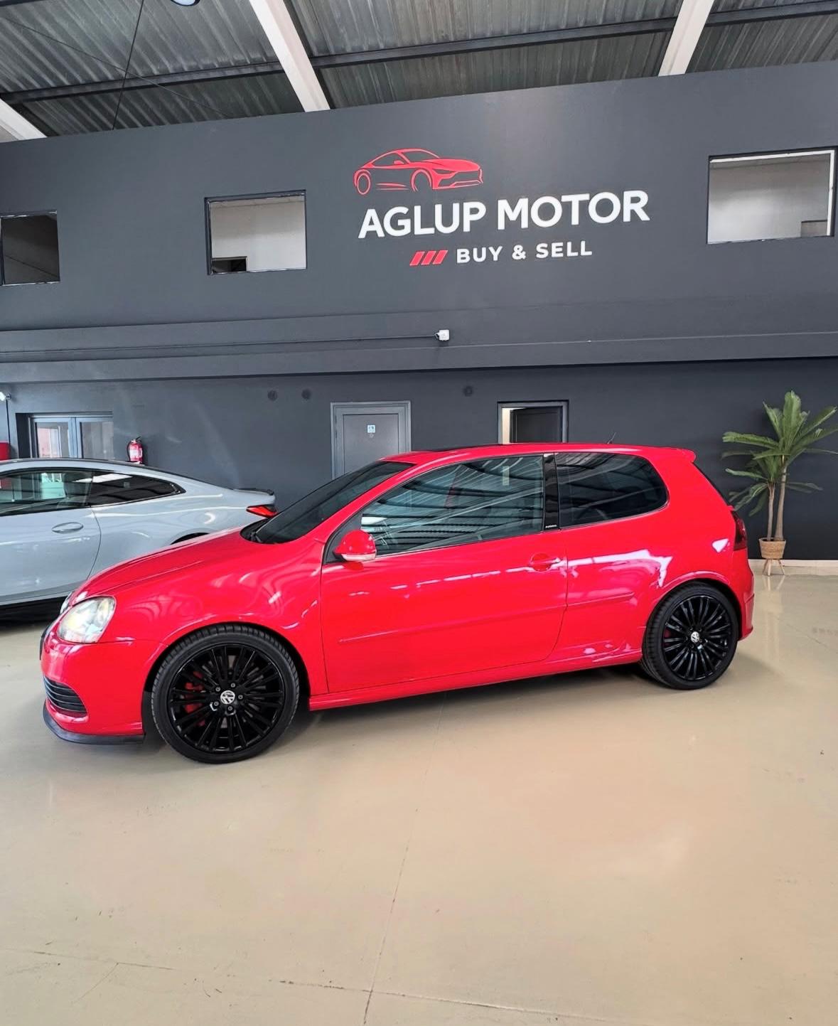 Foto del VOLKSWAGEN Golf 3.2 V6 R32 4Motion DSG