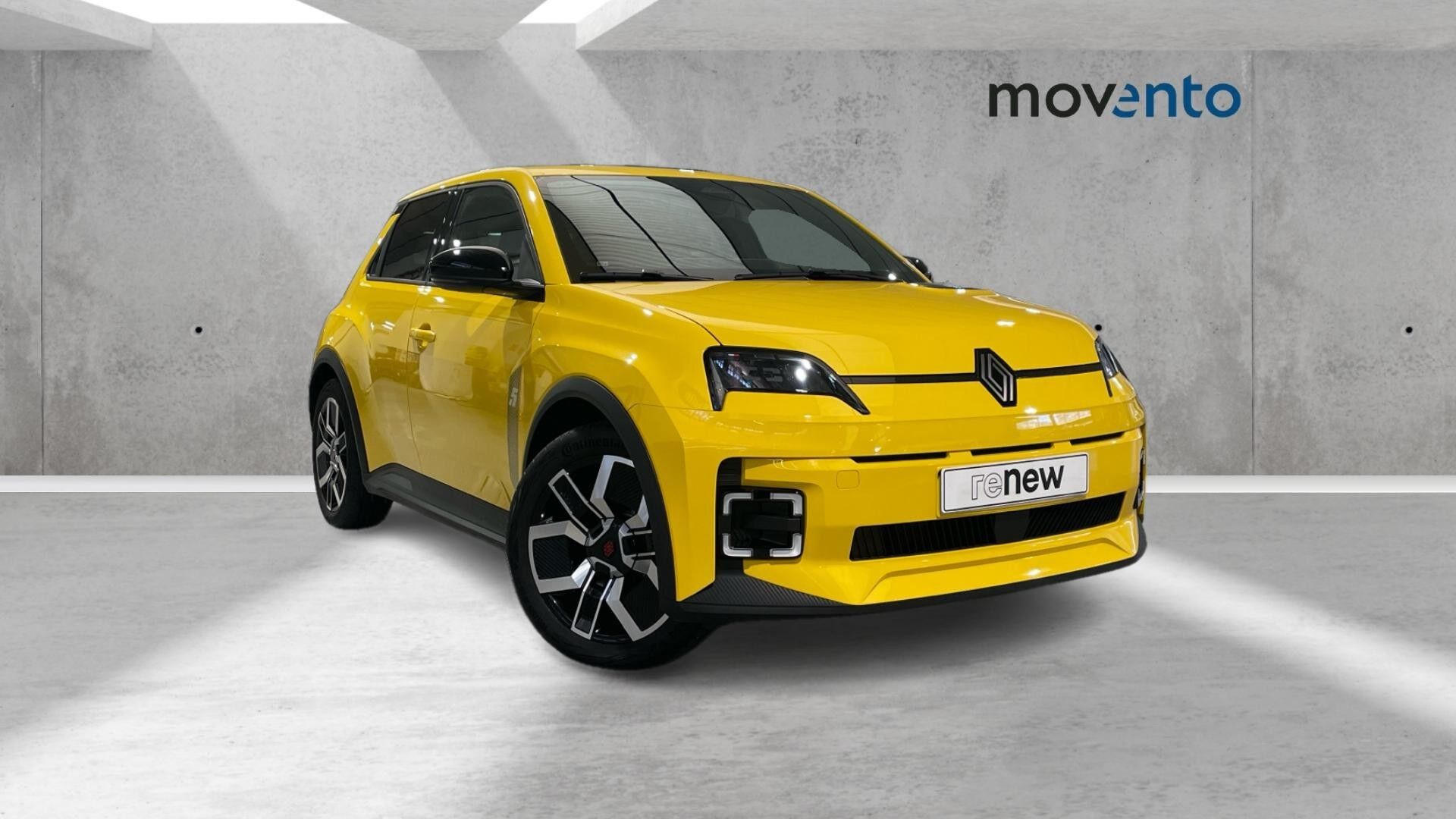 RENAULT R5 (Iconic Cinq Autonomía Confort 110 kW (150 CV)) en Barcelona