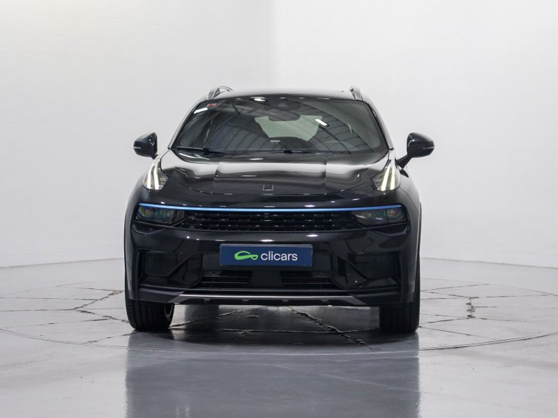 Imagen 2 de LYNK & CO 01