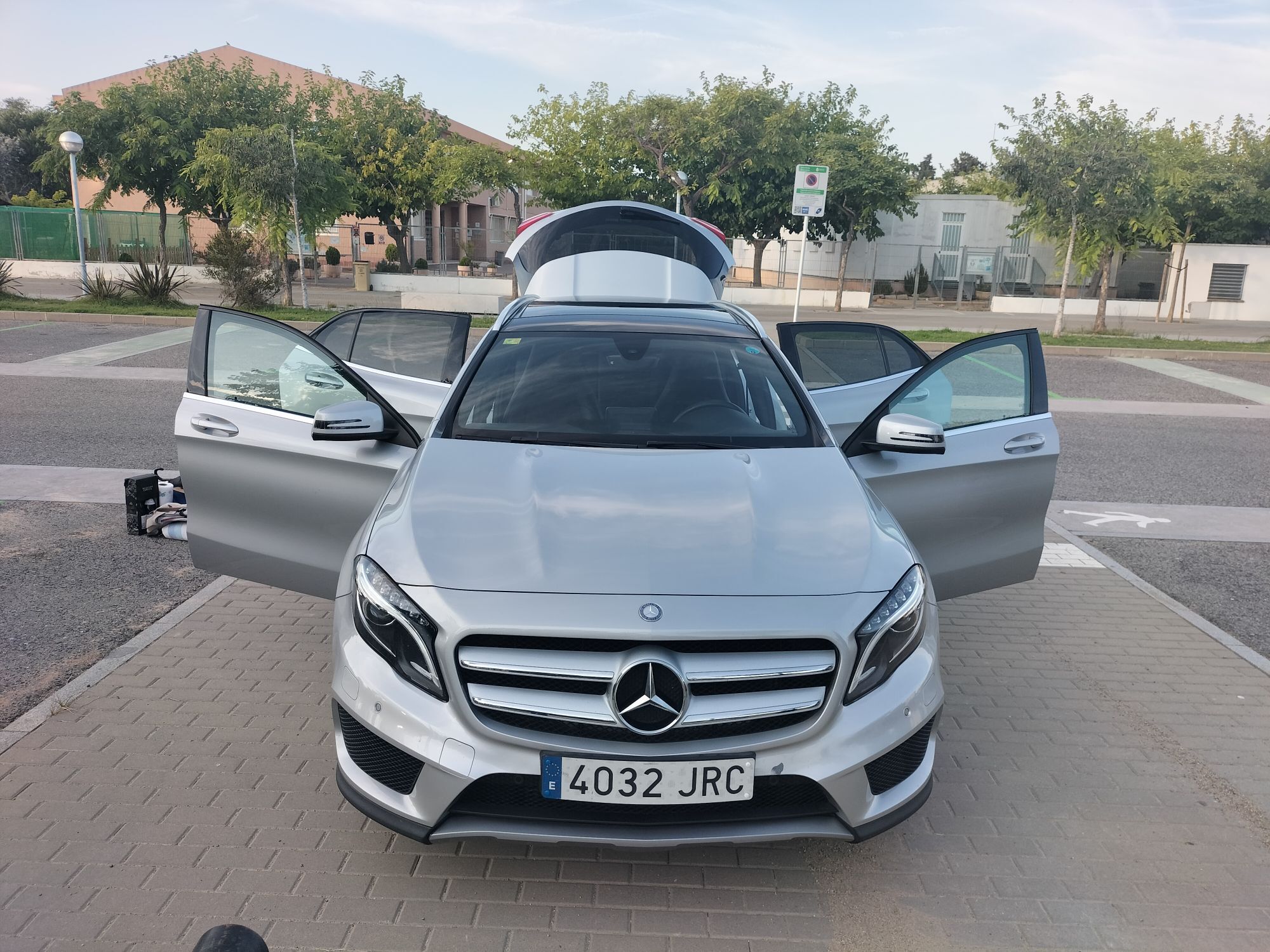 Foto del MERCEDES Clase GLA GLA 200d AMG Line