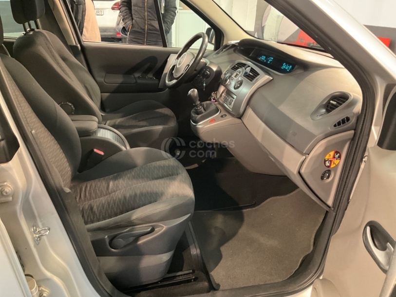Foto del RENAULT Scenic Scénic 1.5DCI Emotion 105