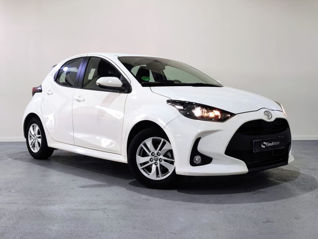 TOYOTA Yaris (125 S-Edition) en Barcelona