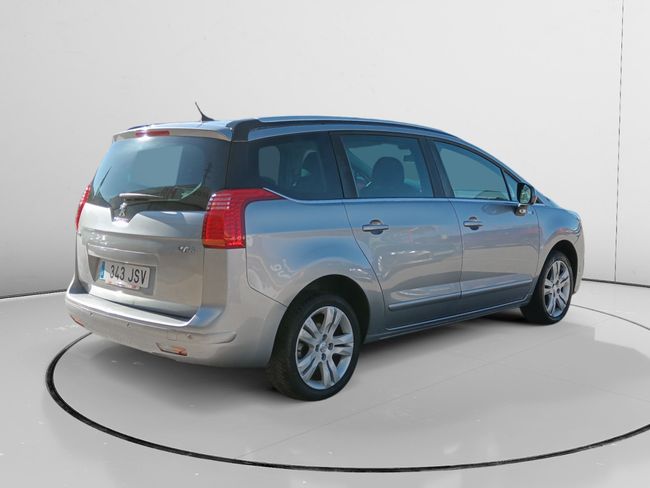 Foto del PEUGEOT 5008 1.2 PureTech S&S Allure 7 pl. 130