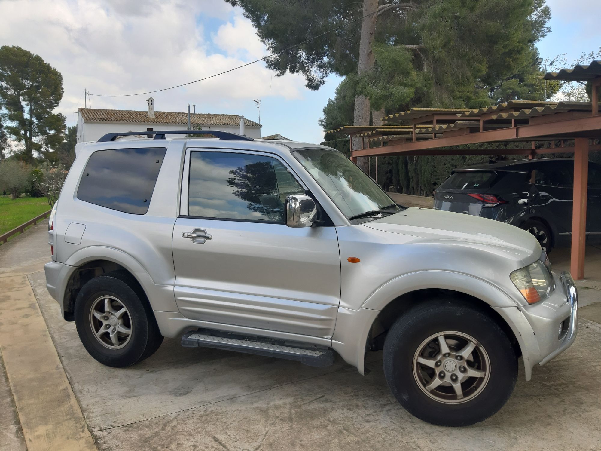 Foto del MITSUBISHI Montero 3.2 DI-D GLS AT