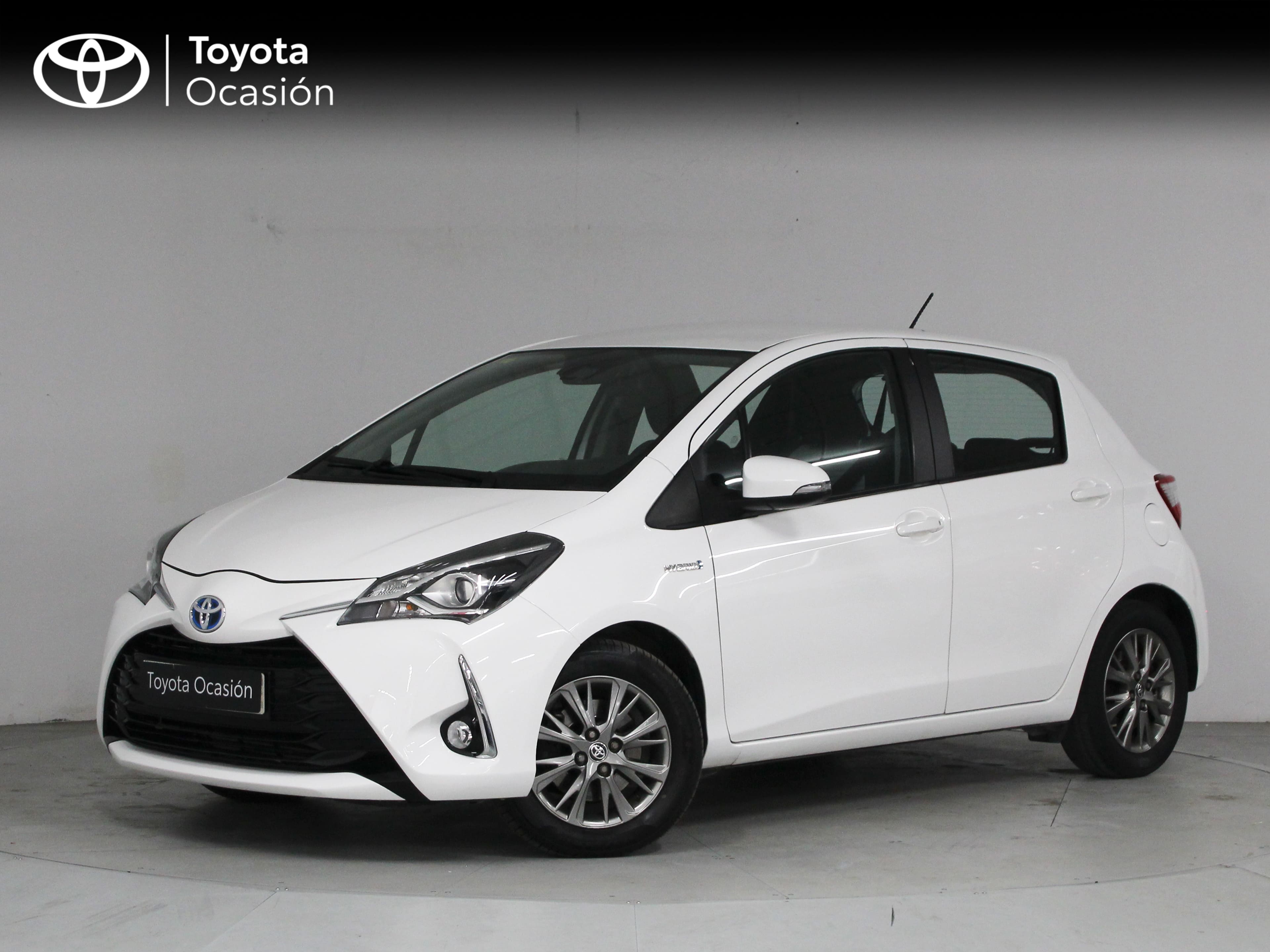TOYOTA Yaris (1.5 100H Active) en Barcelona
