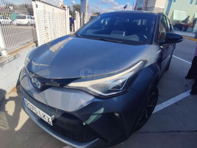 Foto del TOYOTA C-HR 180H Advance Luxury