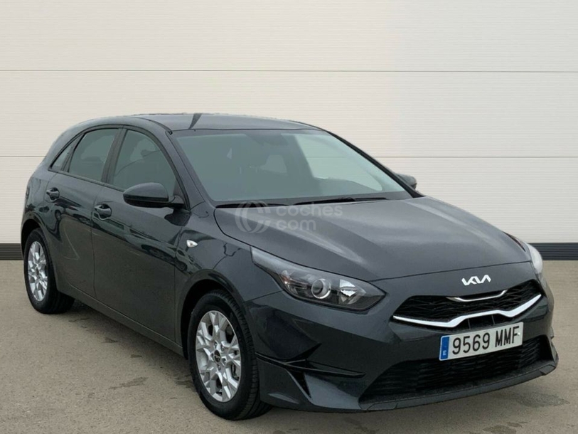 Foto del KIA Ceed 1.6 MHEV iMT Concept 136