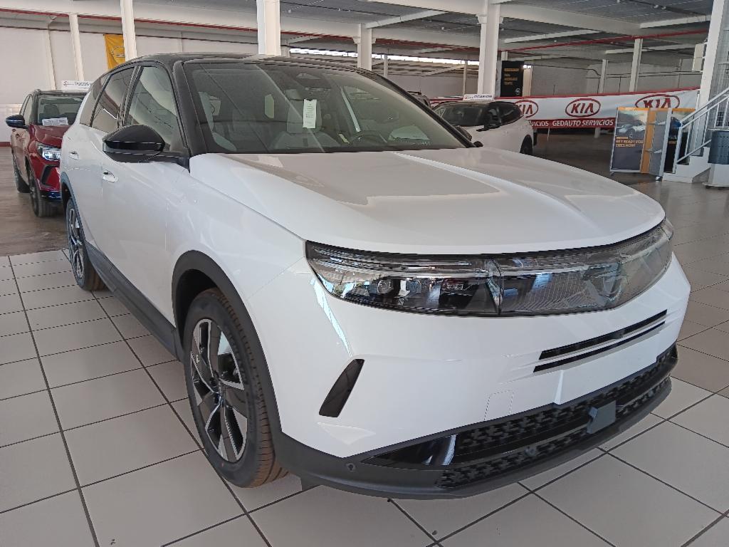 OPEL Grandland (NUEVO GRANDLAND GS 1.2T XHT HYBRID EDCT6 S/S 145 CV) en Bad