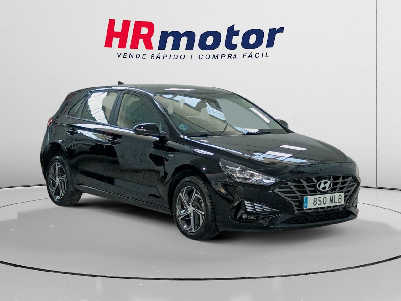 HYUNDAI i30 (Klass LR Mild-Hybrid) en Madrid