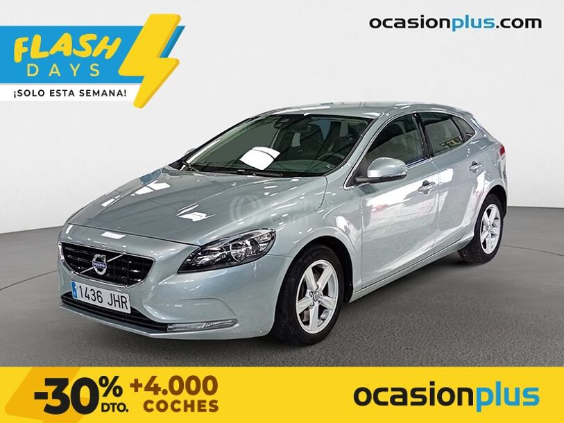 Foto del VOLVO V40 D2 Momentum Aut. 120