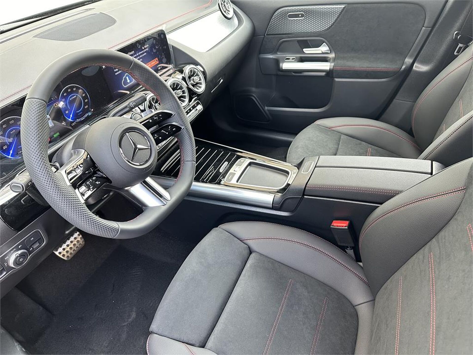 Imagen 3 de MERCEDES EQA