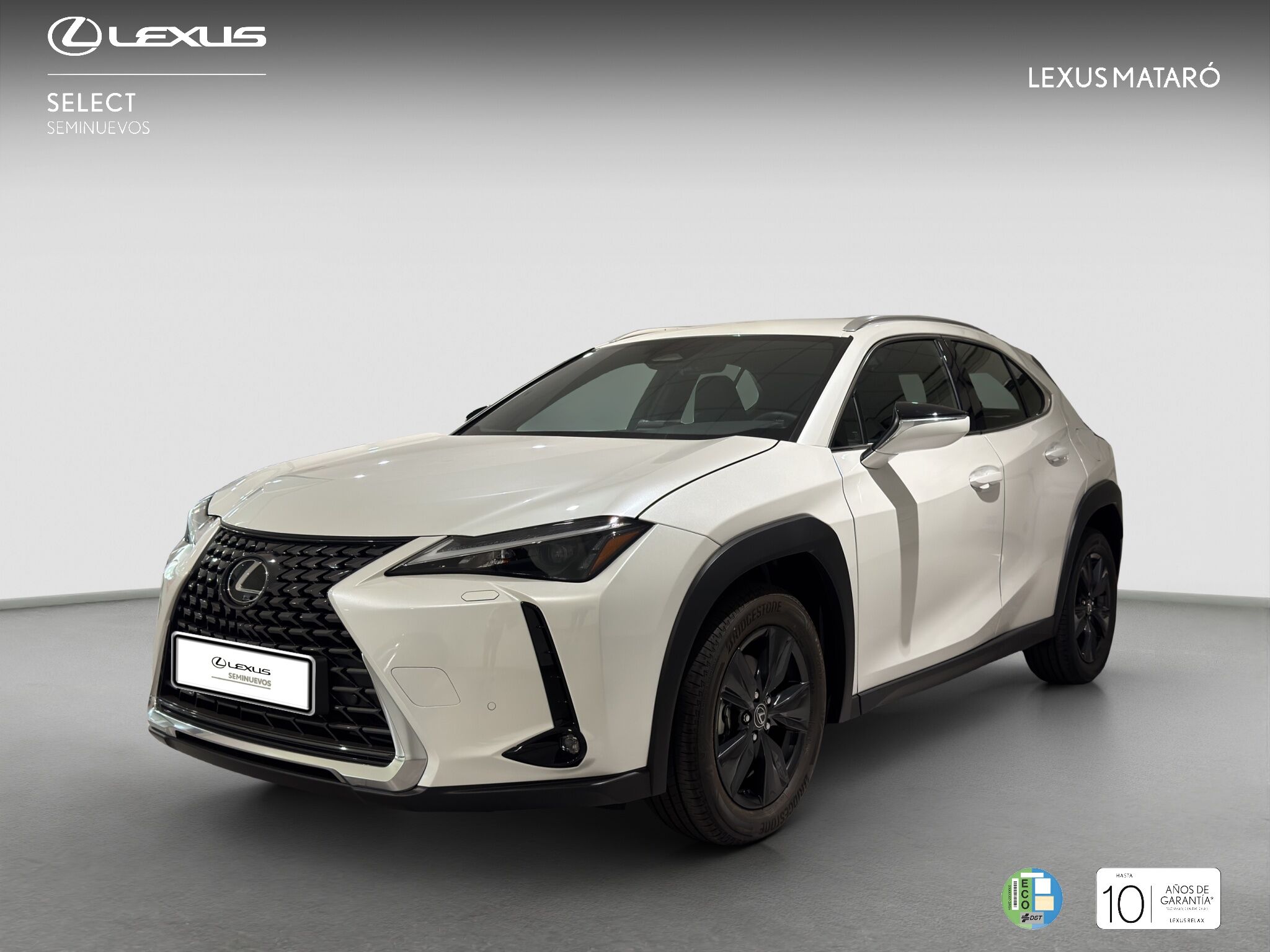 LEXUS UX (2.0 300H HEV UX PLUS 199 5P) en Barcelona