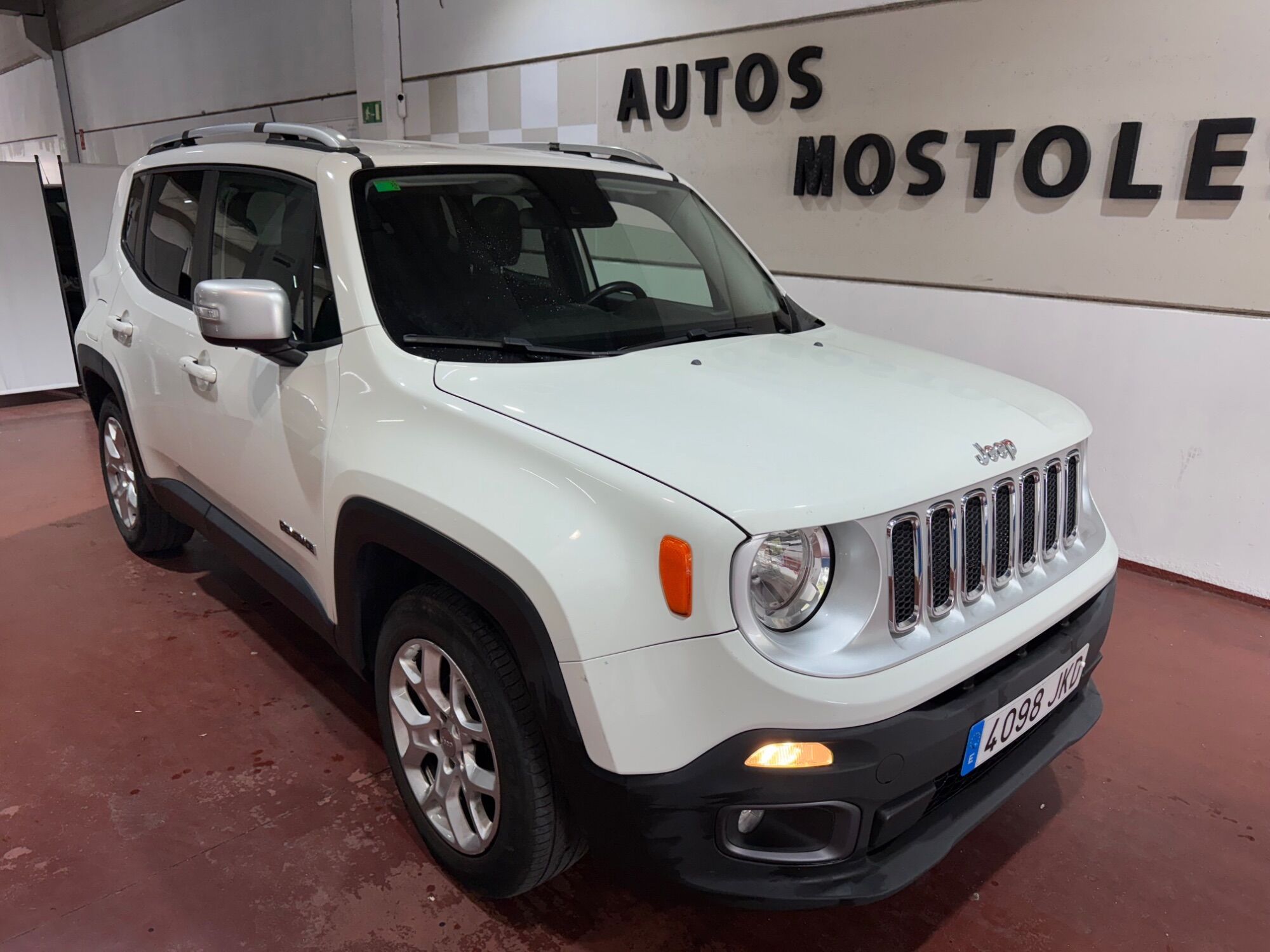 JEEP Renegade (1.6Mjt Longitude 4x2 88kW) en Madrid
