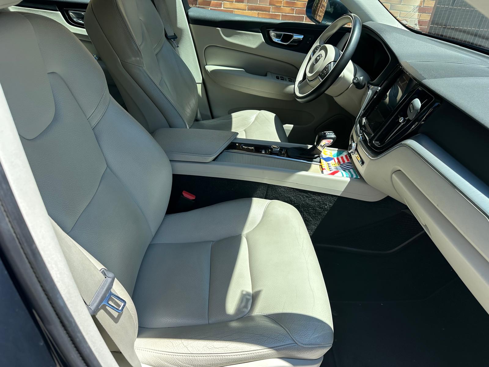 Foto del VOLVO XC60 T4 Business Plus Aut. 190