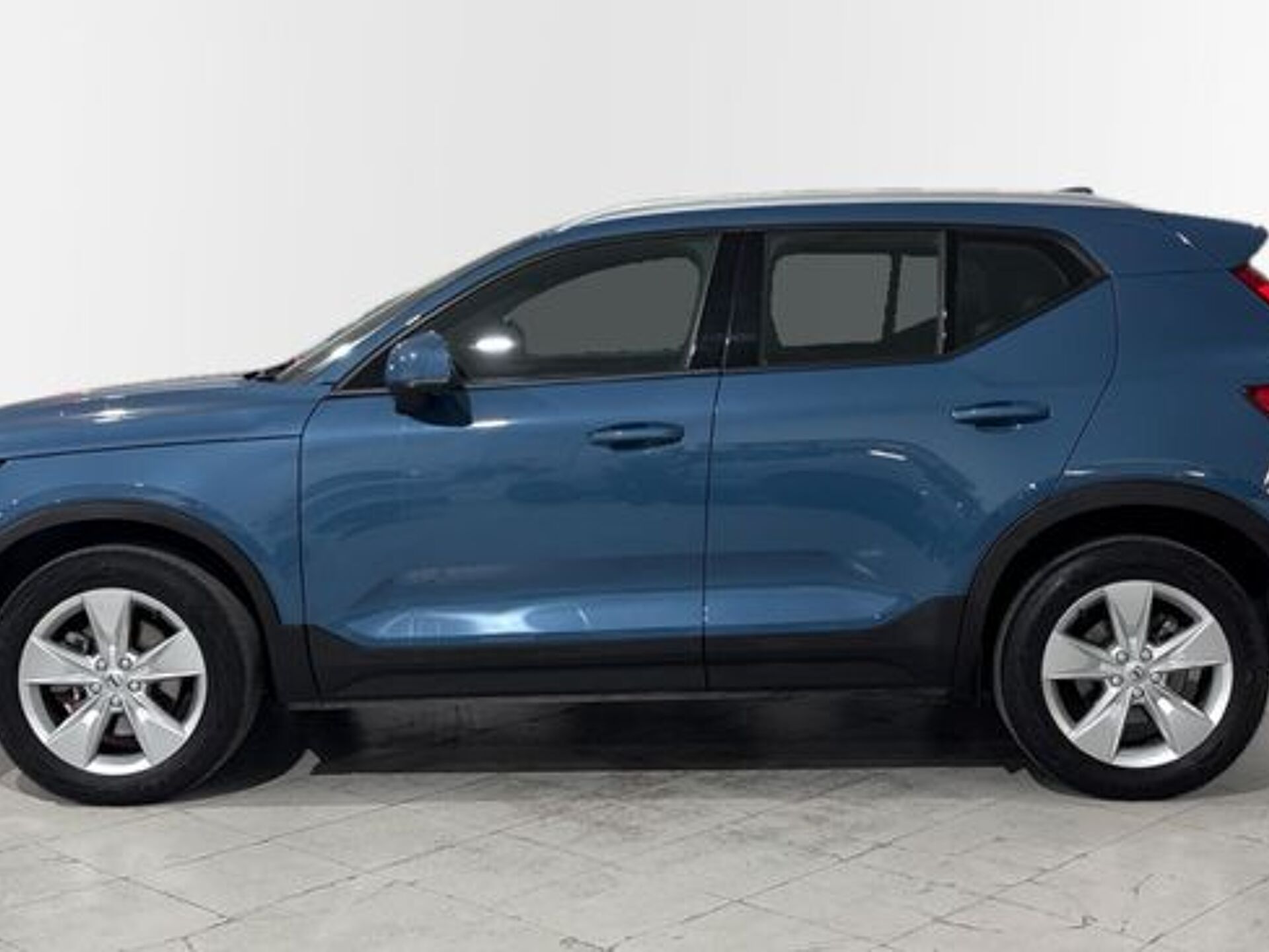 Imagen 3 de VOLVO XC40