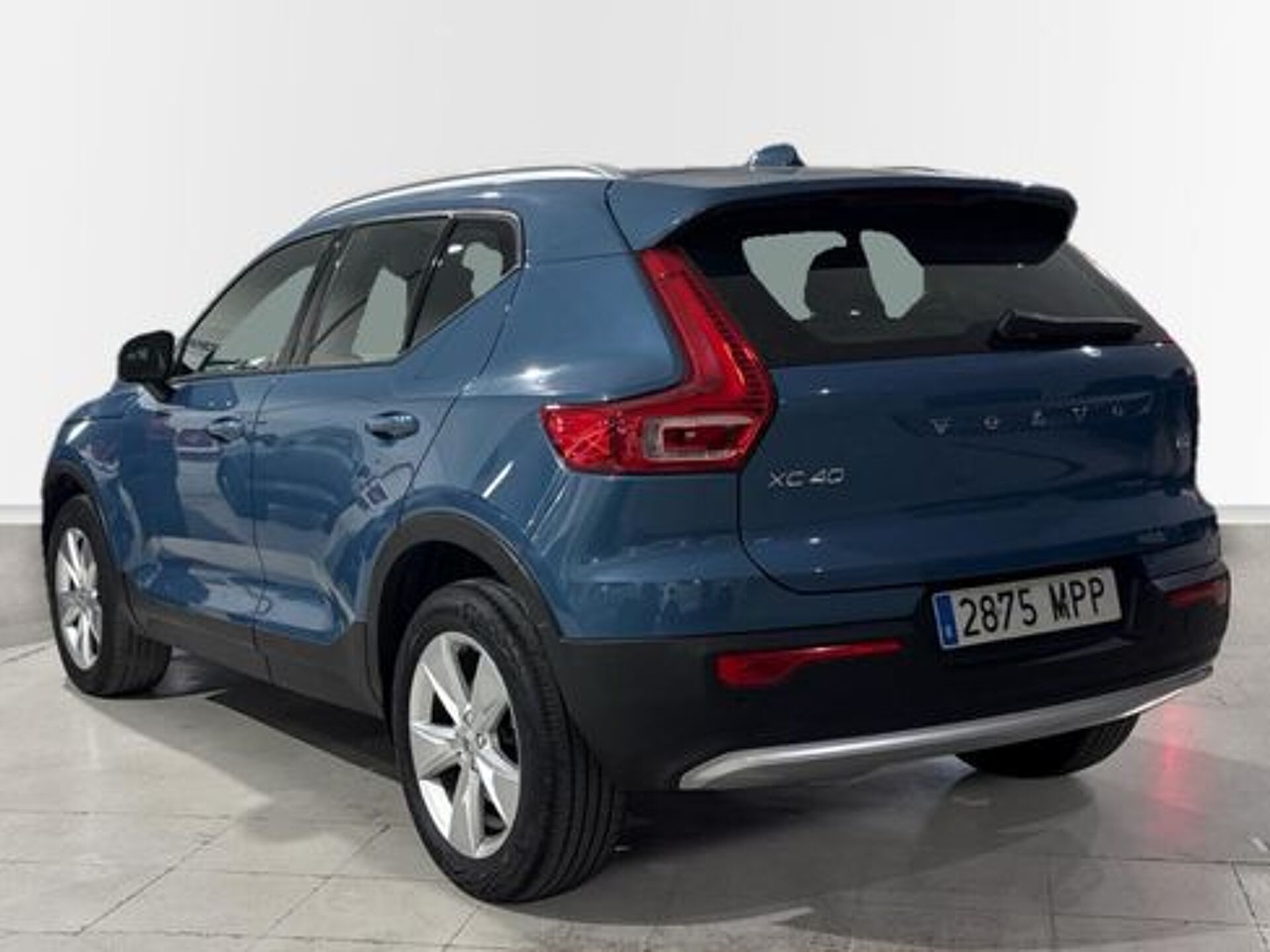 Imagen 2 de VOLVO XC40