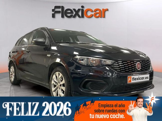 FIAT Tipo (SW 1.4 T-Jet 88kW (120CV) Lounge) en Girona