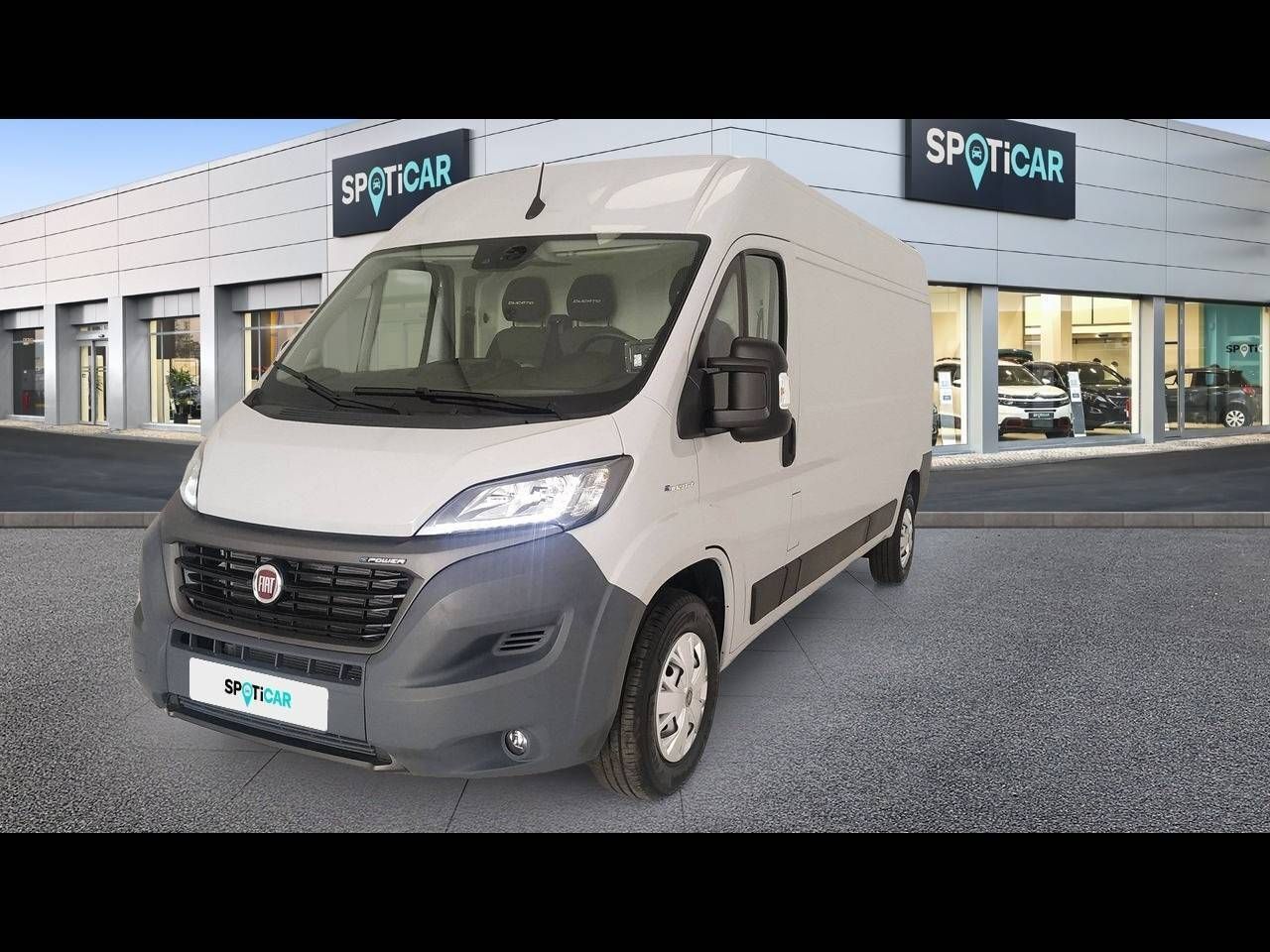 Foto del FIAT Ducato e- Furgón Acristalado L3 H2 79kW