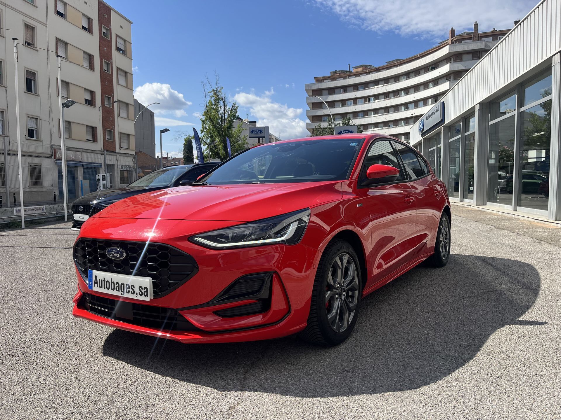 FORD Focus (1.0 Ecob. MHEV 92kW SIP ST-Line Style) en Barcelona