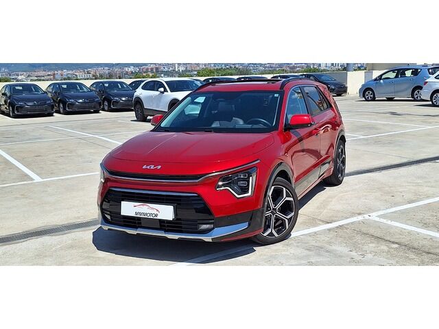 KIA Niro (1.6 GDi HEV Híbrido Emotion 104 kW (141 CV)) en Barcelona