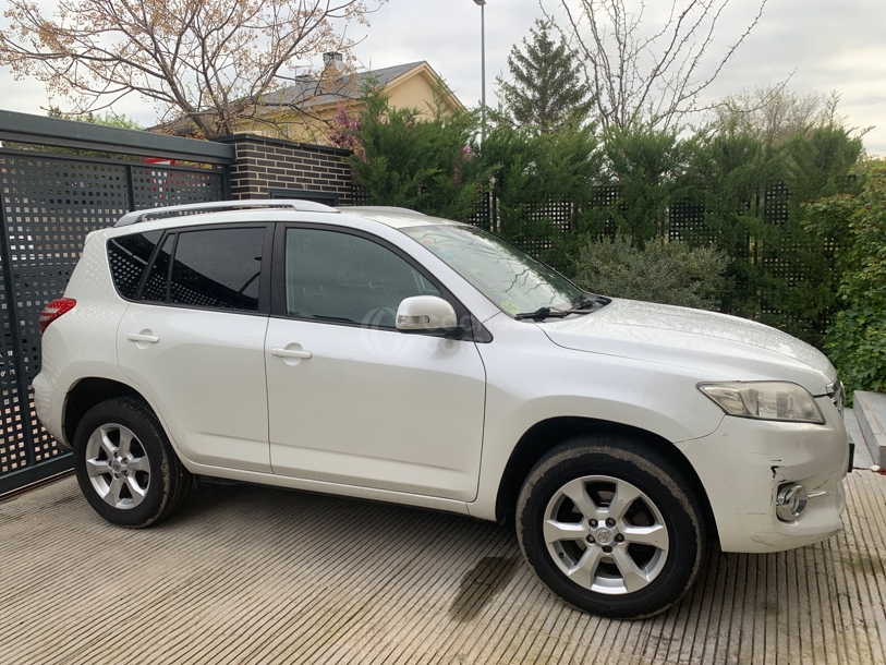 Foto del TOYOTA RAV-4 2.2D-4D Advance 4x2