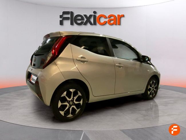 Foto del TOYOTA Aygo 70 x-play