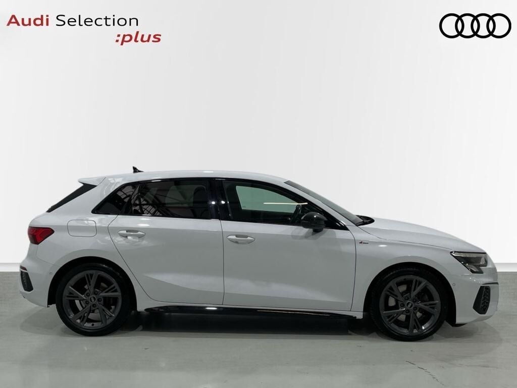 Foto del AUDI A3 Sportback 35 TFSI Black line S tronic 110kW