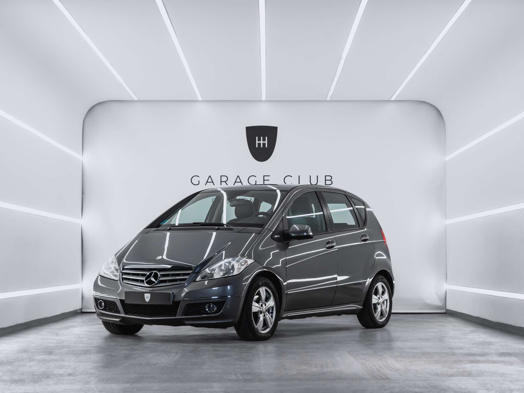 MERCEDES Clase A (A 160 Avantgarde BlueEfficienc) en Barcelona