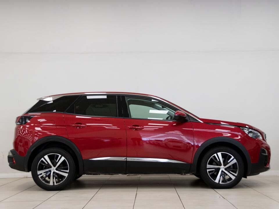Foto del PEUGEOT 3008 1.2 S&S PureTech Allure 130