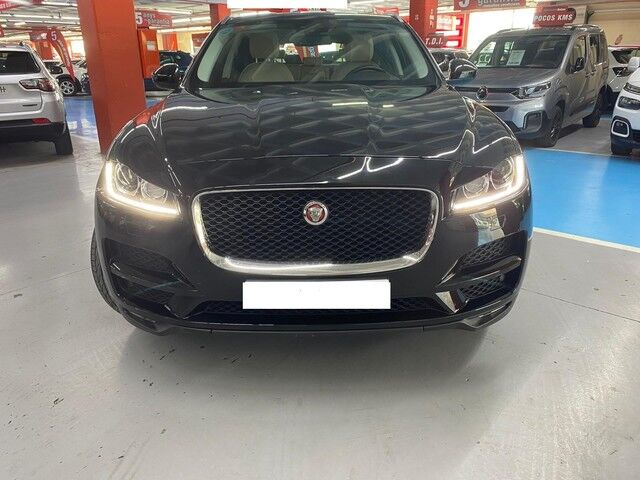 Foto del JAGUAR F-Pace 2.0i4D Prestige Aut.RWD 180