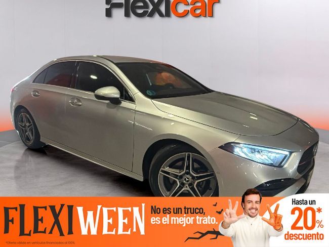 MERCEDES Clase A (A 200 Sedán) en Barcelona