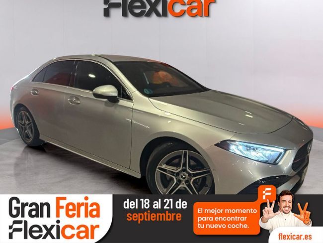 MERCEDES Clase A (A 200 Sedán) en Barcelona
