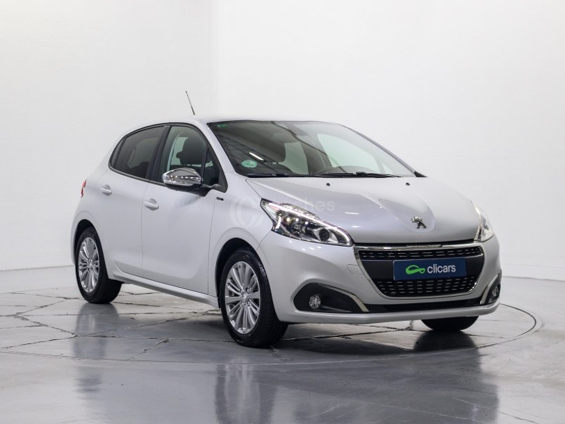 Foto del PEUGEOT 208 1.2 PureTech S&S Signature 82