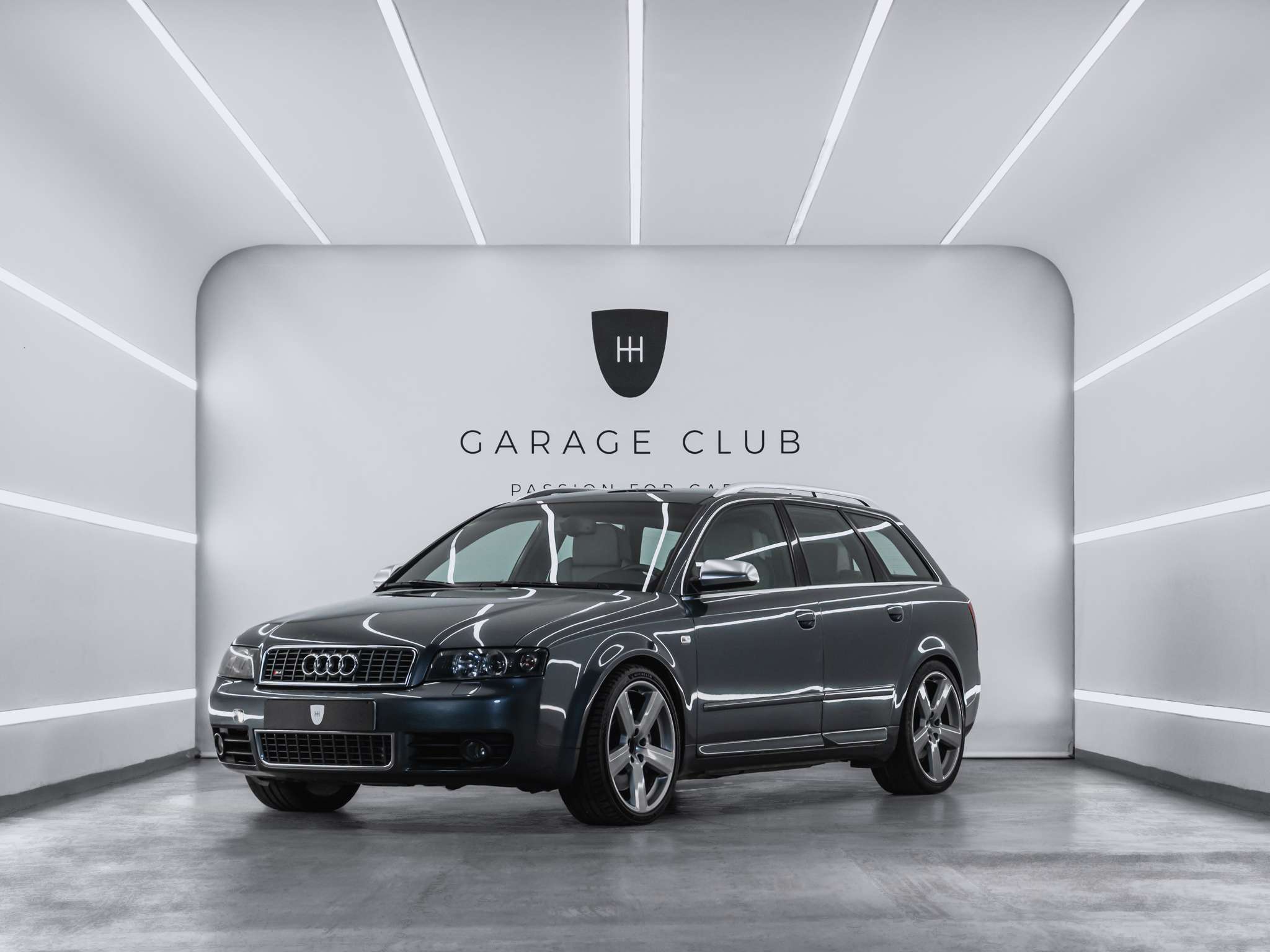 AUDI A4 (S4 4.2 Avant quattro) en Barcelona