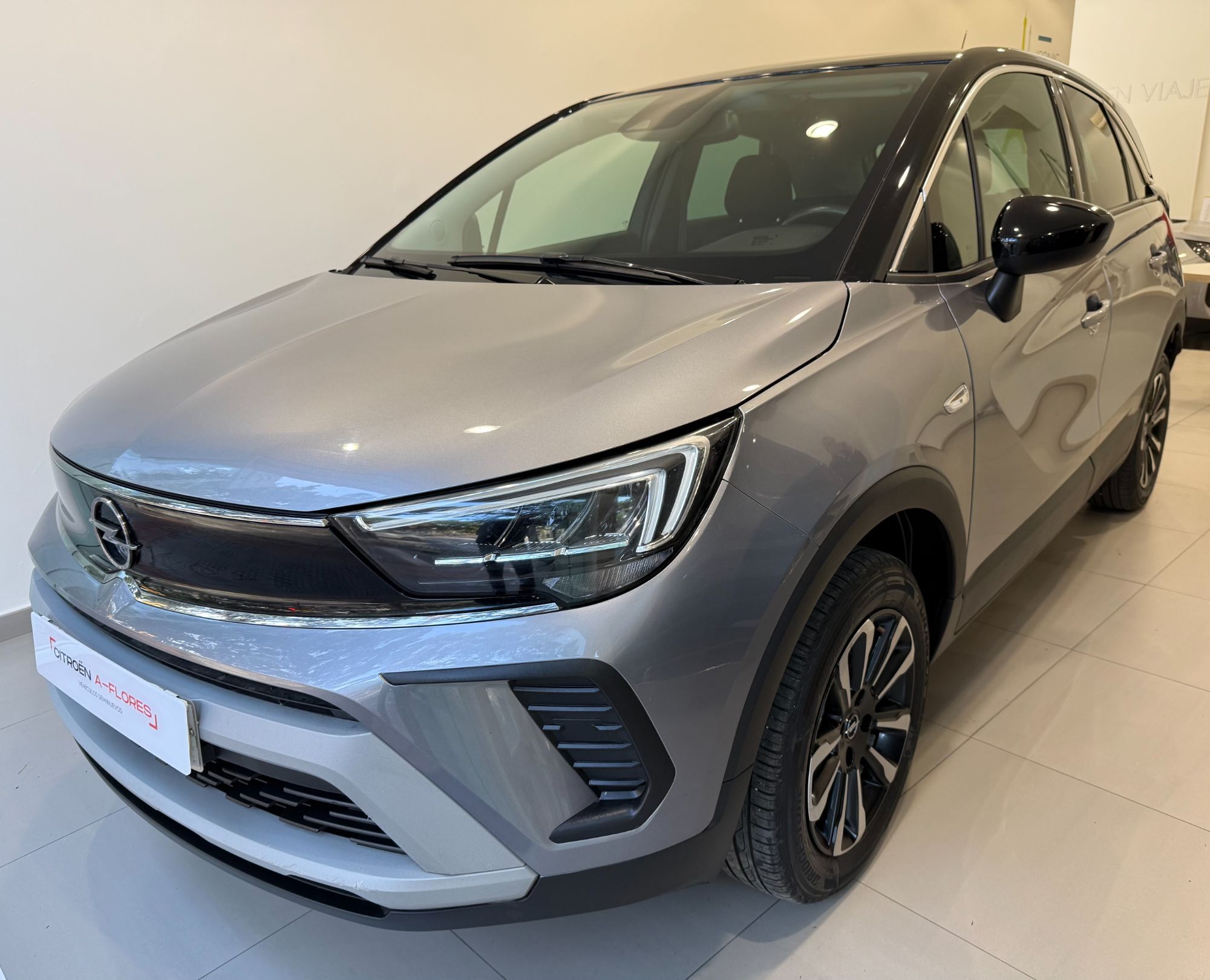 Foto del OPEL Crossland 1.2 S&S Elegance 110