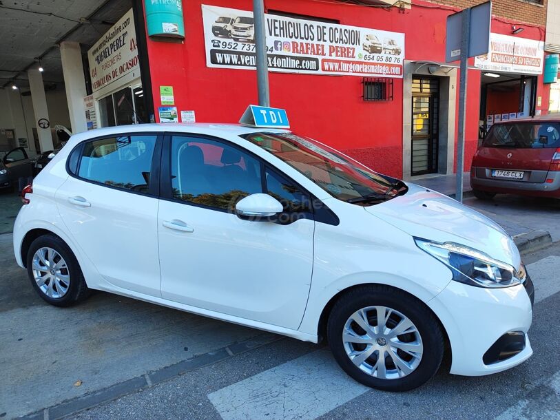 Foto del PEUGEOT 208 1.5 BlueHDi S&S Active 100