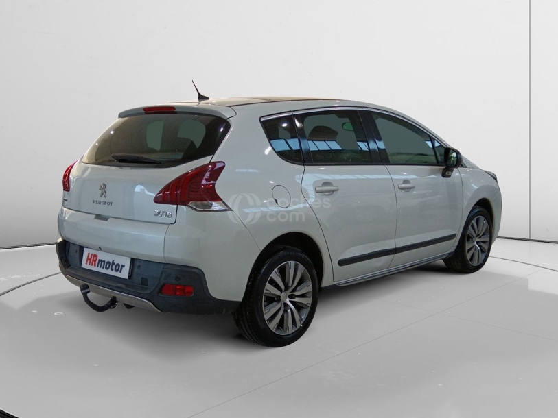 Foto del PEUGEOT 3008 1.2 S&S PureTech Allure 130