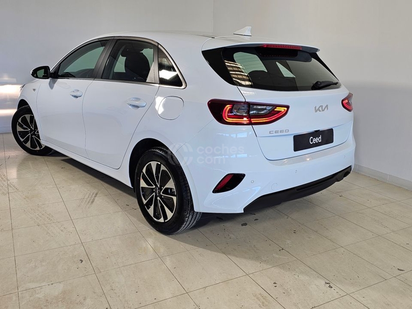 Foto del KIA Ceed 1.0 MHEV Drive DCT 100