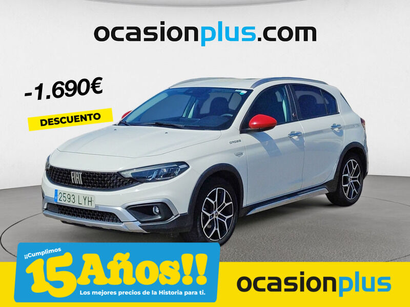 FIAT Tipo (1.5 Hybrid Cross DCT 97 kW (130 CV)) en Madrid